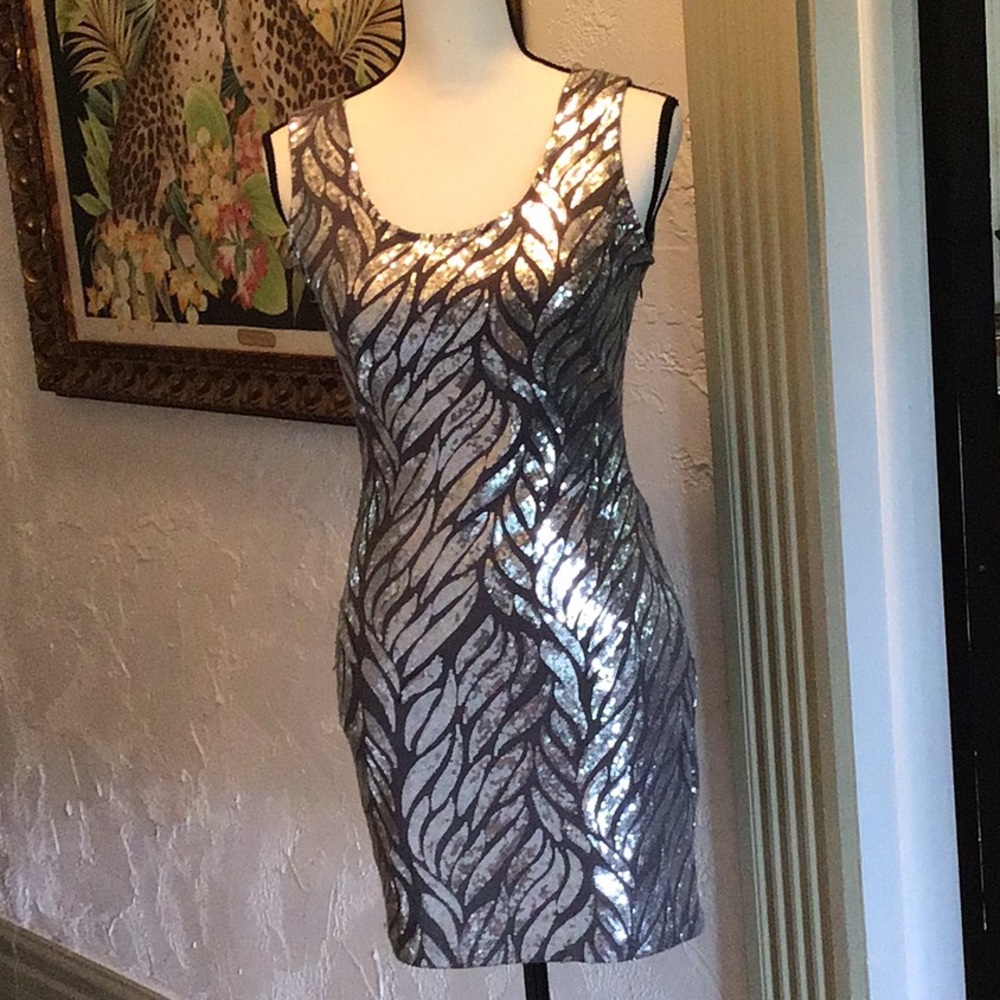 FILTRE .SILVER SEQUIN AND GRAY DRESS